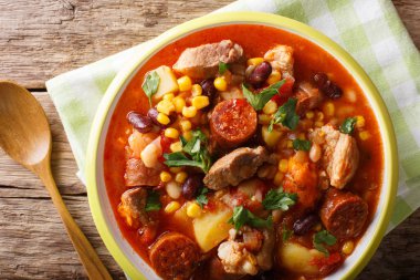 Cape Verde Ulusal mutfağı: et, chorizo ve v ile Cachupa