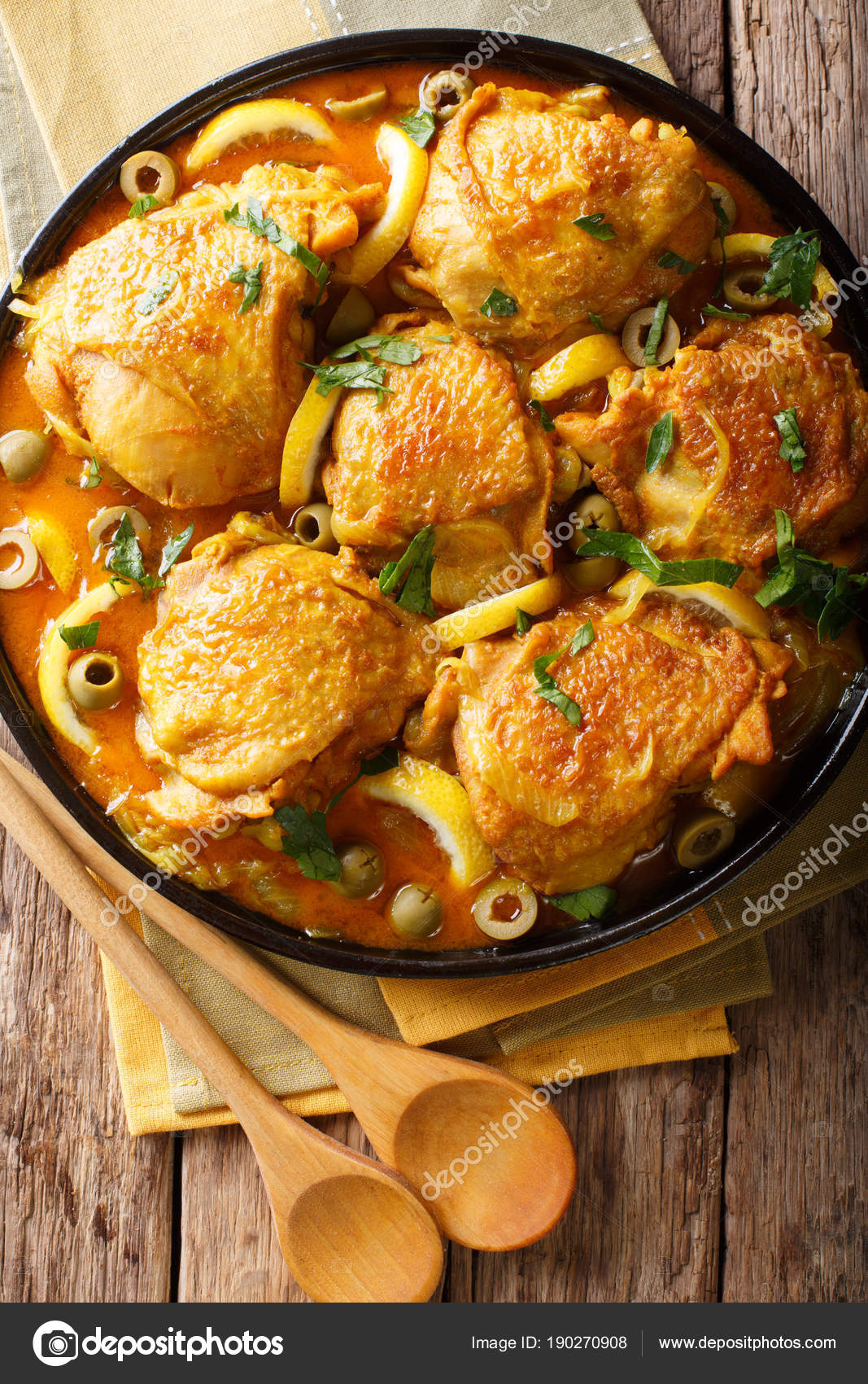 Arabian Food Braised Chicken With Lemons Onions Spices Arabian Food Braised Chicken With Lemons Onions Spices