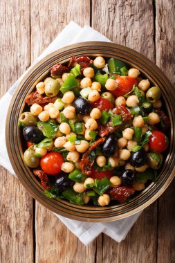 Lezzetli ve diyet salata balela nohut, domates, oni