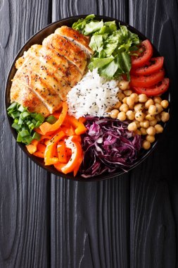 Sağlıklı Buda kase çiğ sebze, ızgara tavuk, chickp