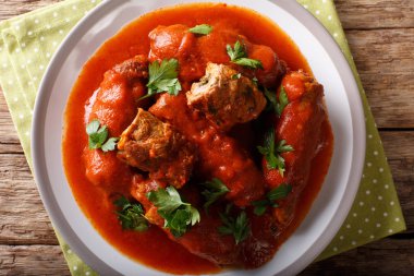 Maydanoz ve peynir için İtalyan eti rulo braciole dolması