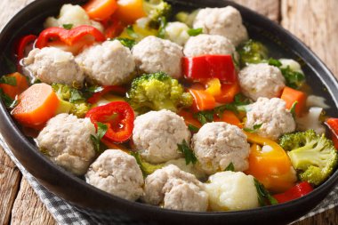 Brokoli, biber, karnabahar, patates ve 