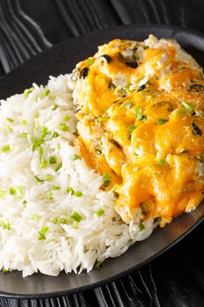 Оливия курица Рецепт в сливочном соусе сыр подается с рисом CL — стоковое фото