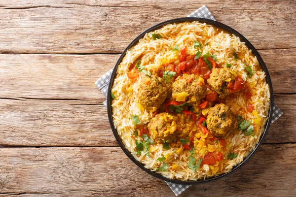 Kofta Chalao Recept voor Afghaanse gehaktballen in pittige saus met yel — Stockfoto