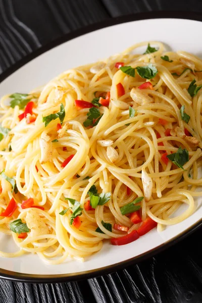 Spaghetti Aglio Oliist Ein Einfaches Italienisches Gericht Aus Knoblauch Olivenöl — Stockfoto