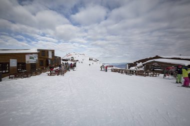 Güzel kış dağ görünümünü Yastrebets çay evi, 01.01.2017, Borovets alp Kayak resort, Rila Dağı, Bulgaristan