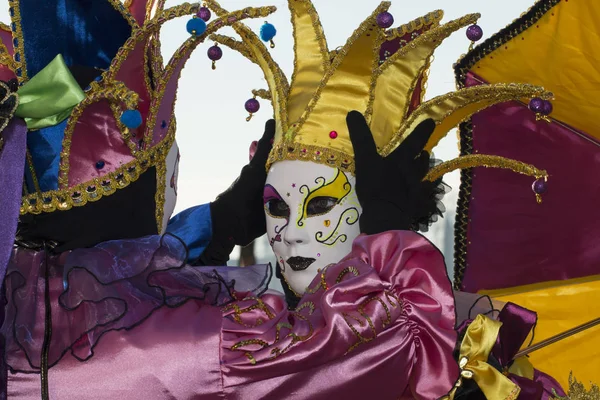 Farbenfrohe Maske Und Kostüme Aus Dem Venezianischen Karneval Venedig Italien — Stockfoto