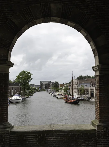 Vista sneek water gate tot lo skyline — Foto Stock