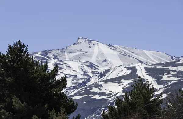 Sníh na pohoří sierra nevada ve Španělsku — Stock fotografie