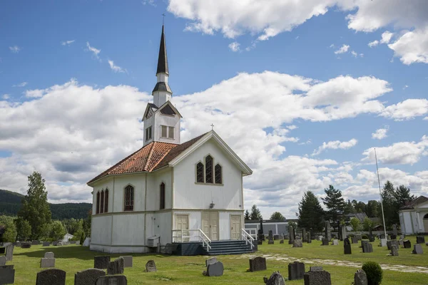 White wooden stave church near Leira in Norway — Stock Photo, Image