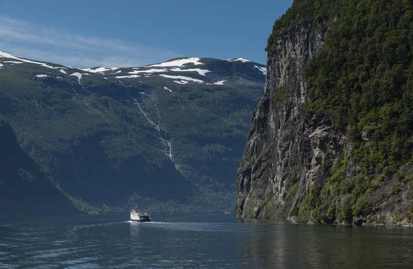 Geiranger fiordo Noruega —  Fotos de Stock