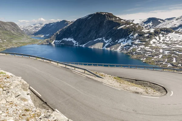 Vlásenka křivky dalsnibba silnici 63 panoramaroad Norsko — Stock fotografie