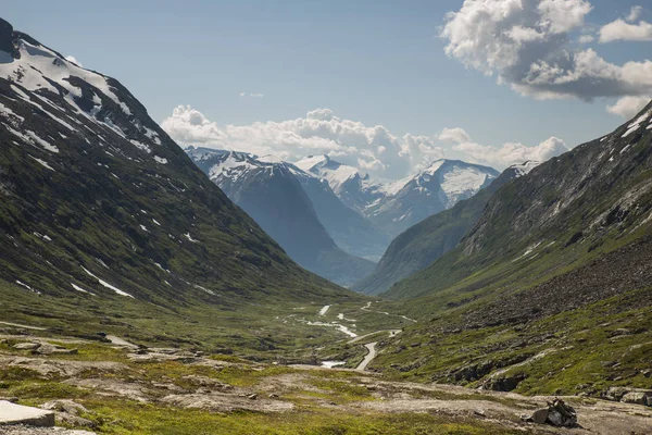 Gamle strynefjellsvegen dans le nord — Photo