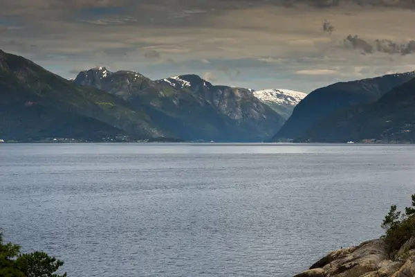 Sognefjord gezien vanaf Vik — Stockfoto