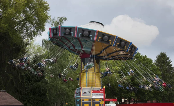 Whirligig or merry-go-round in amusement park — Stock Photo, Image