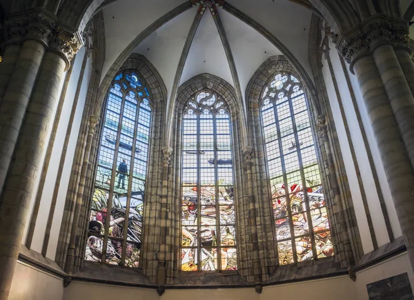 Vitrais janelas da igreja — Fotografia de Stock