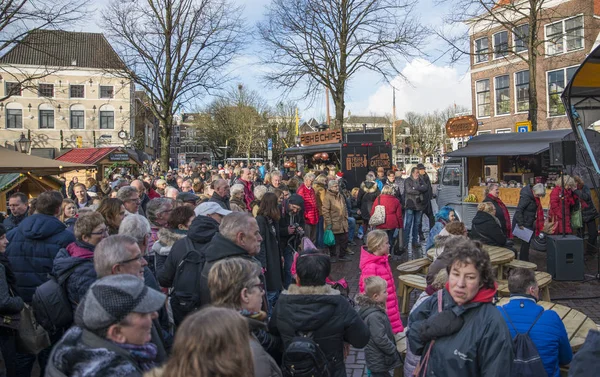 People on the christmas market — Stock Photo, Image