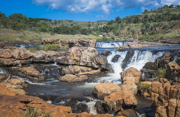 Cascada en los baches de los bourkes en Sudáfrica — Foto de Stock