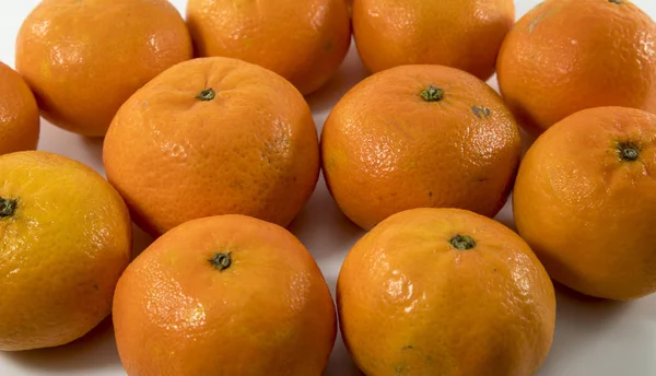 Skupina oranžové mandarinek — Stock fotografie