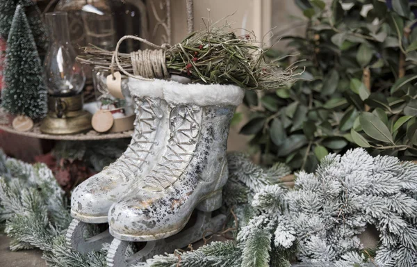Christmas decoration with figure skates — Stock Photo, Image