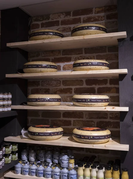 Dutch goat cheese shop with cheese ant other local products — Stock Photo, Image
