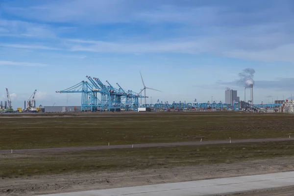 Europoort maasvlakte container terminal import export — Foto Stock