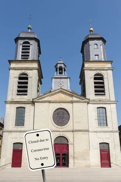 Kilise Konsepti Coronavirus Gribi Virüsü Nedeniyle Kapalı Çoğu Kilise Enfeksiyon — Stok fotoğraf