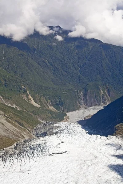 Glacier dans les montagnes de Nouvelle-Zélande — Photo