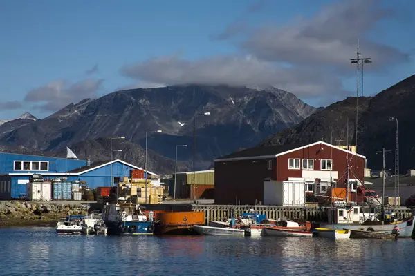 View of houses on shore — Stock Photo, Image