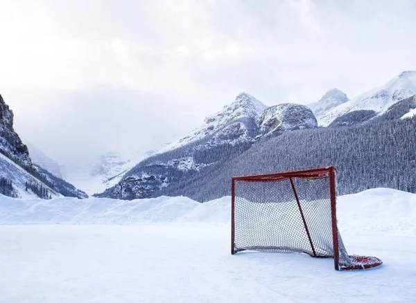 Hockey Goal On Frozen Lake — Stock Photo, Image