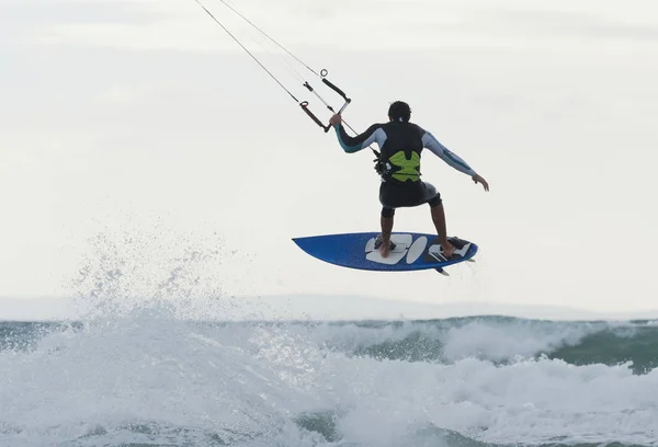 Surfeur Extrême Adulte Sur Wakeboard Mer — Photo