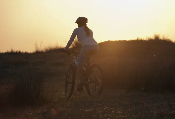 Jazda Rowerze Zachodzie Słońca Tarifa Kadyks Andaluzja Hiszpania — Zdjęcie stockowe