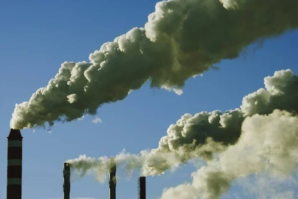 Gasdotto Raffineria Con Fumo Inquinamento Ambientale — Foto Stock