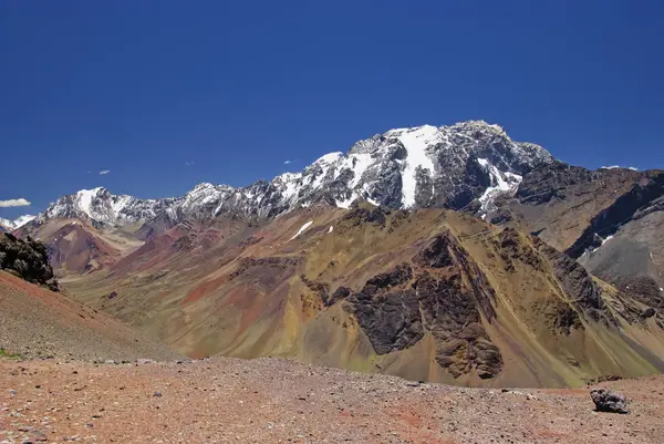 Cumbre de Montaña en Andes de Argentina —  Fotos de Stock