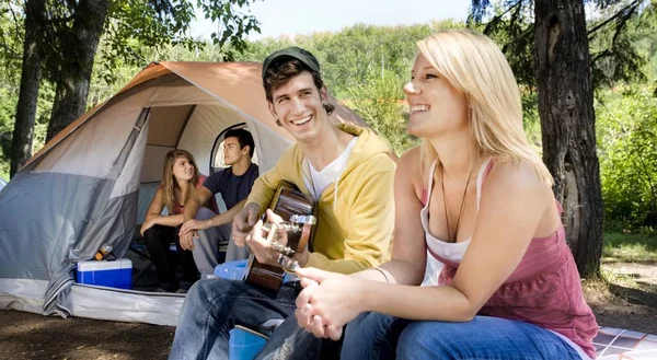 Young People Campsite Daytime — Stock Photo, Image