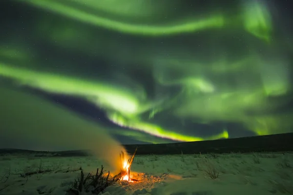 Aurora Borealis Riempie Cielo Sopra Incendio Nel Delta Alaska Stati — Foto Stock