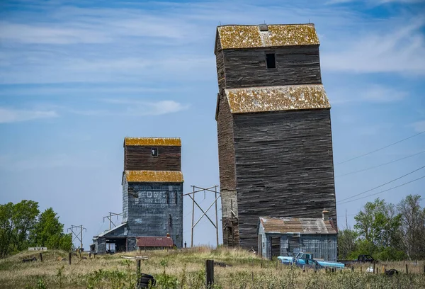 Ανελκυστήρας Weathered Grain Prairies Saskatchewan Καναδάς — Φωτογραφία Αρχείου