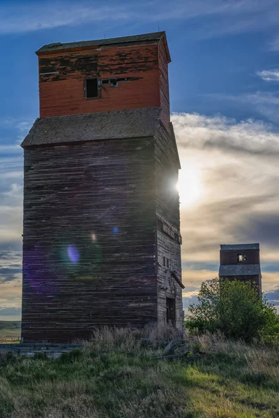 Ascensore Grano Abbandonato Alterato Tramonto Sulle Praterie Canadesi Swift Current — Foto Stock