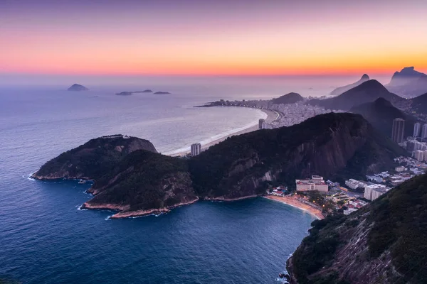 Pôr Sol Brilhante Sobre Oceano Atlântico Costa Colinas Praias Rio — Fotografia de Stock