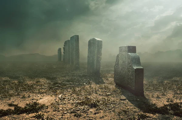 Eski bir kilise mezarlığında mezar taşı ve mezarlar