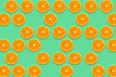 Sis ya da sis ile koyu yoğunlaştırılmış döşeme