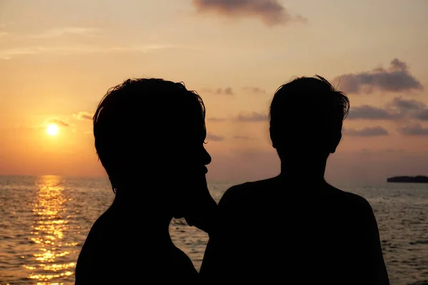 Silhouette Big Crowd People Having Fun Sunset Beach — Stock Photo, Image