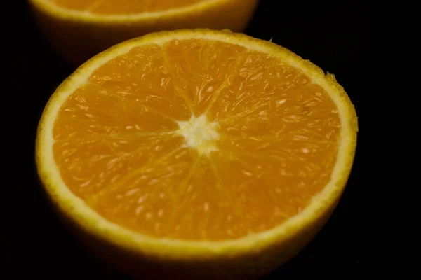 Orange Tranché Sur Fond Isolé — Photo