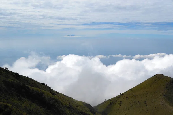 Vista Aerea Montagna Paesaggistica Con Cielo Nube Dalla Cima Della — Foto Stock