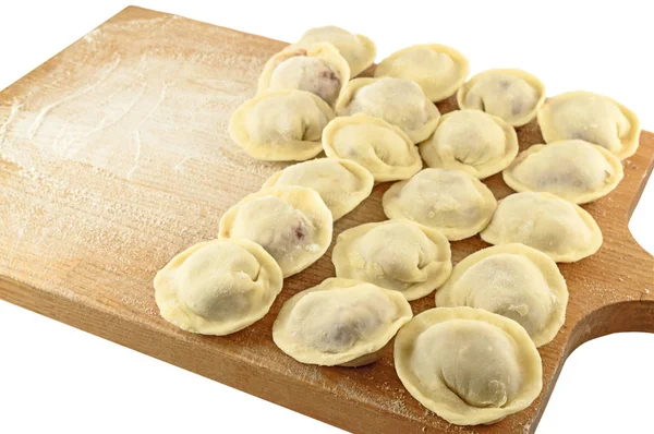 Traditionele Russische handgemaakte dumplings op het bord. Russische pel — Stockfoto