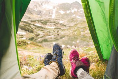 Turist çadırdan görüntülemek 