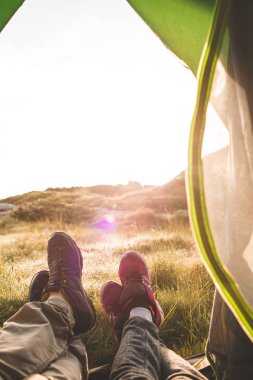 Turist çadırdan görüntülemek 