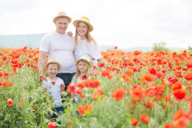 Aile haşhaş alanı