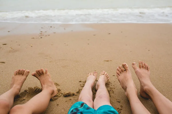 Baby Legs View Photo Beach Group Children Sitting Sand Water — Stock Photo, Image