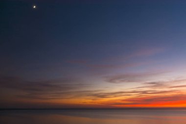 Balaton 'da gün batımı Balatonakarattya' da kış zamanı